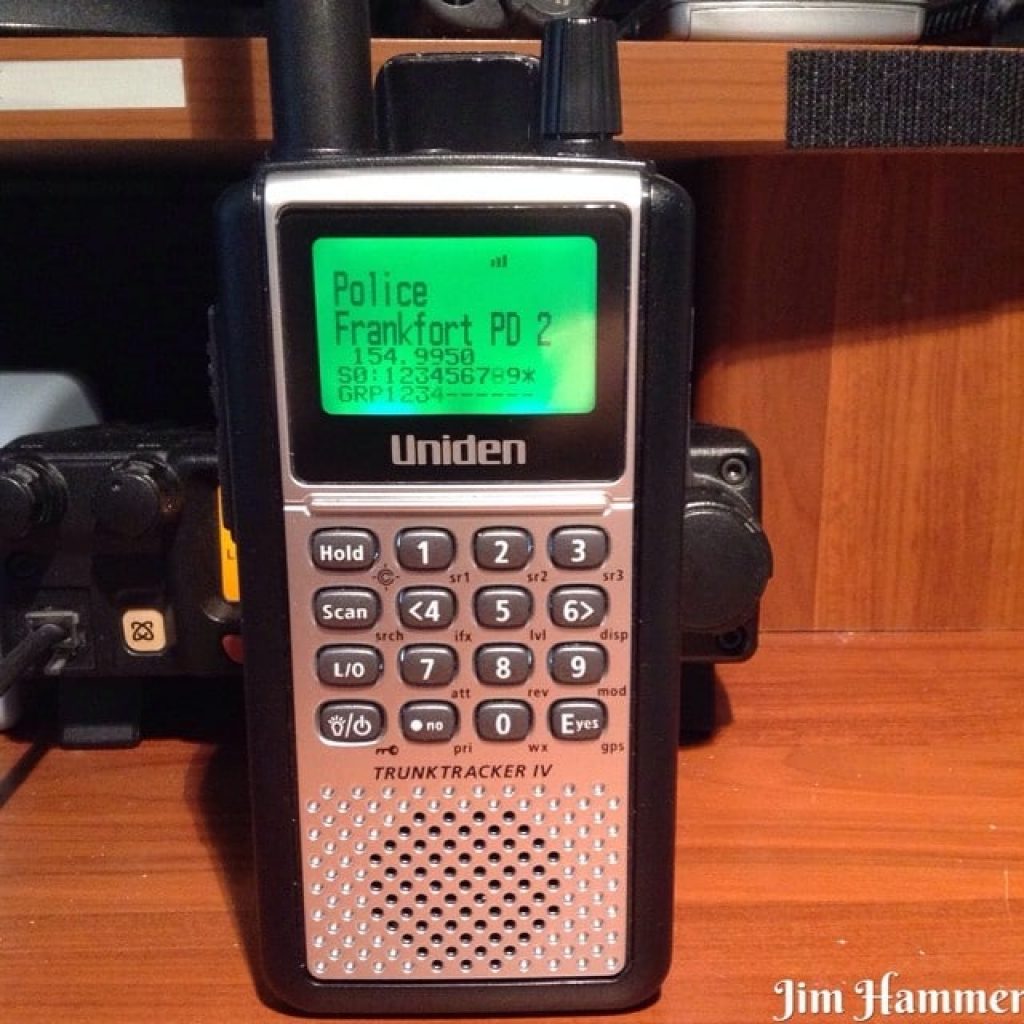 How to Listen To A Police Scanner RatedRadarDetector