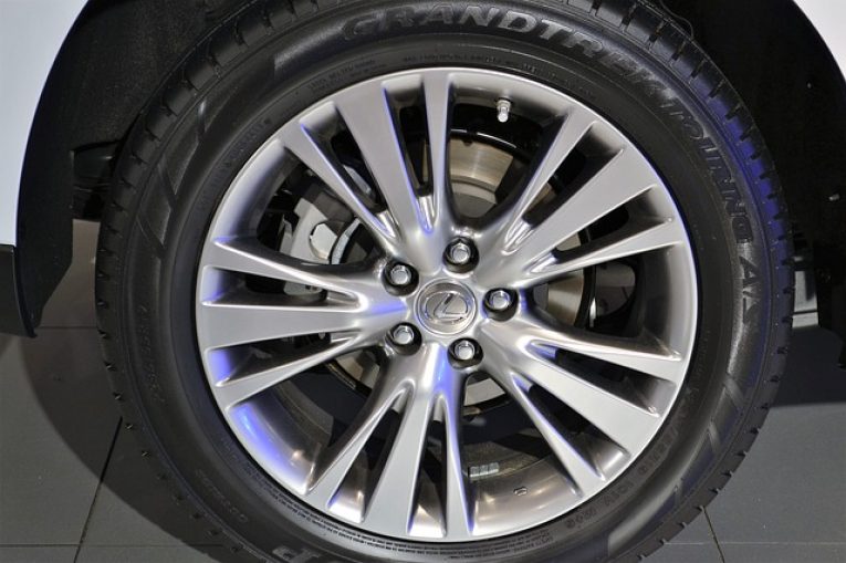 How To Remove Paint From Tires A Helpful Guide RatedRadarDetector